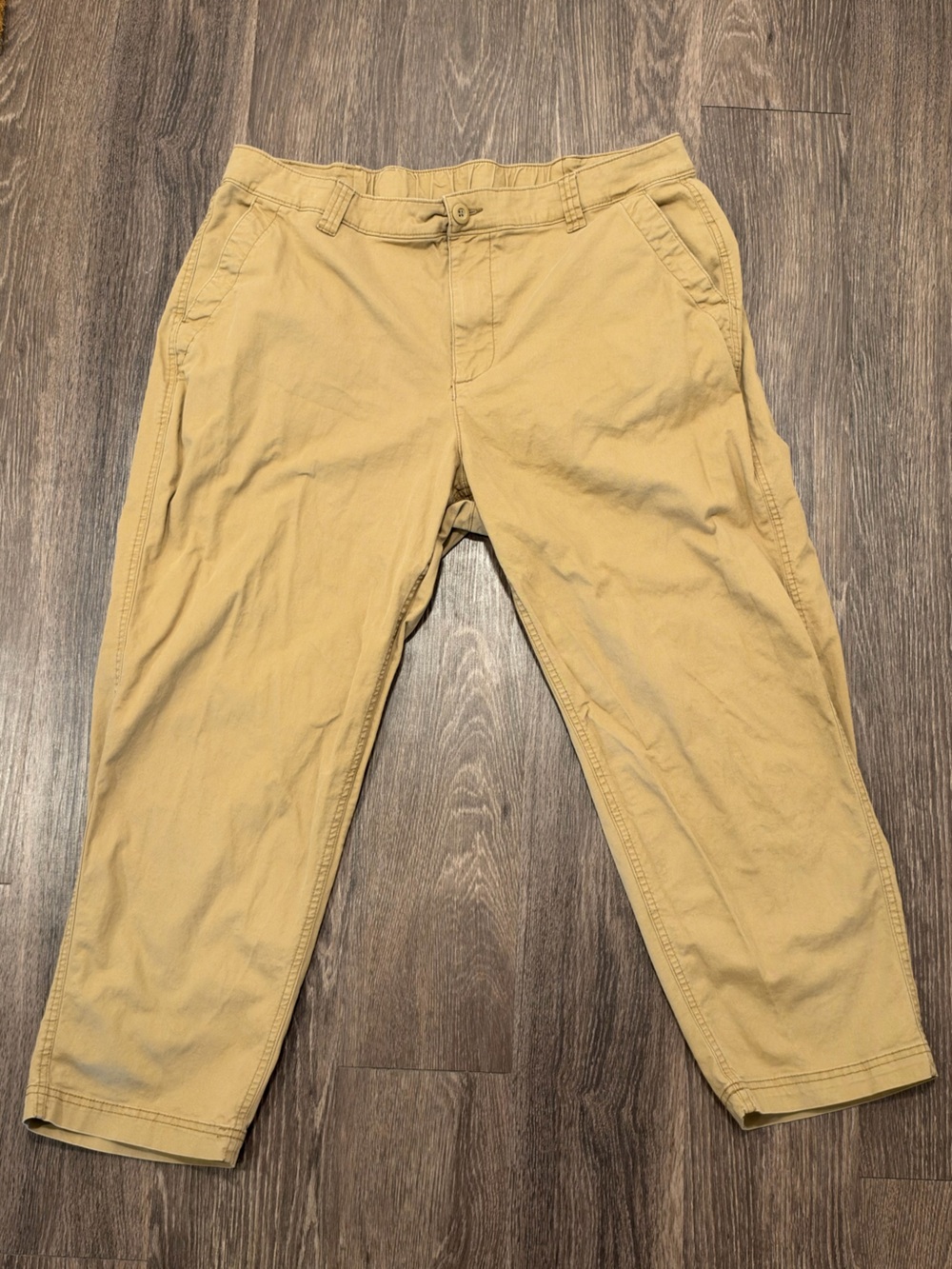 Old Navy Women's OG Chino Pants in Khaki (Teakwood)